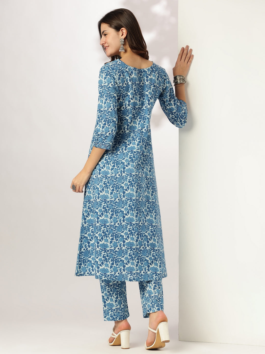 Ninnique Women's Indigo Pure Cotton Floral Printed A-line Kurta Pant Set