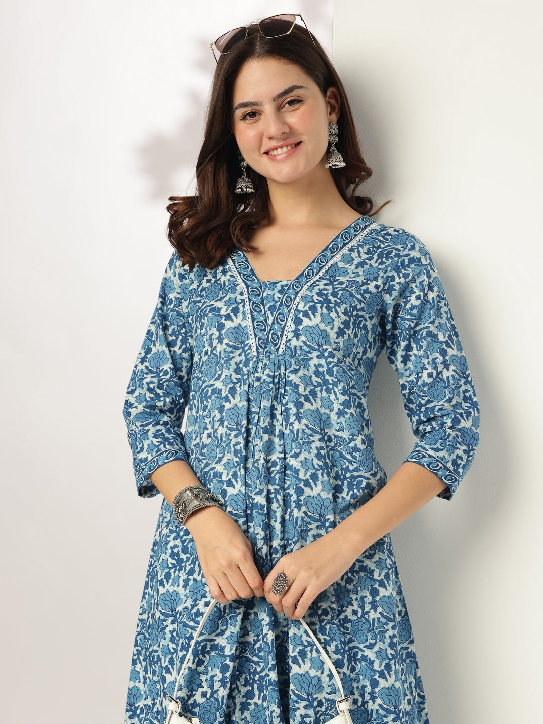 Ninnique Women's Indigo Pure Cotton Floral Printed A-line Kurta Pant Set