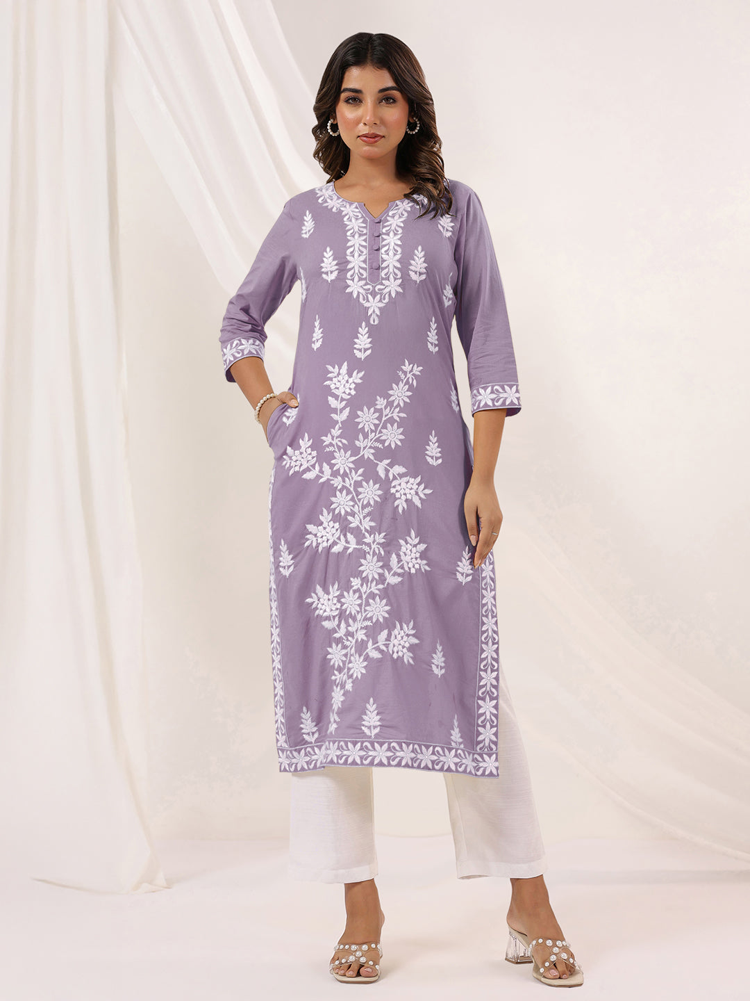 Ninnique Women's Light Purple Pure Cotton Embroidered Straight Kurta