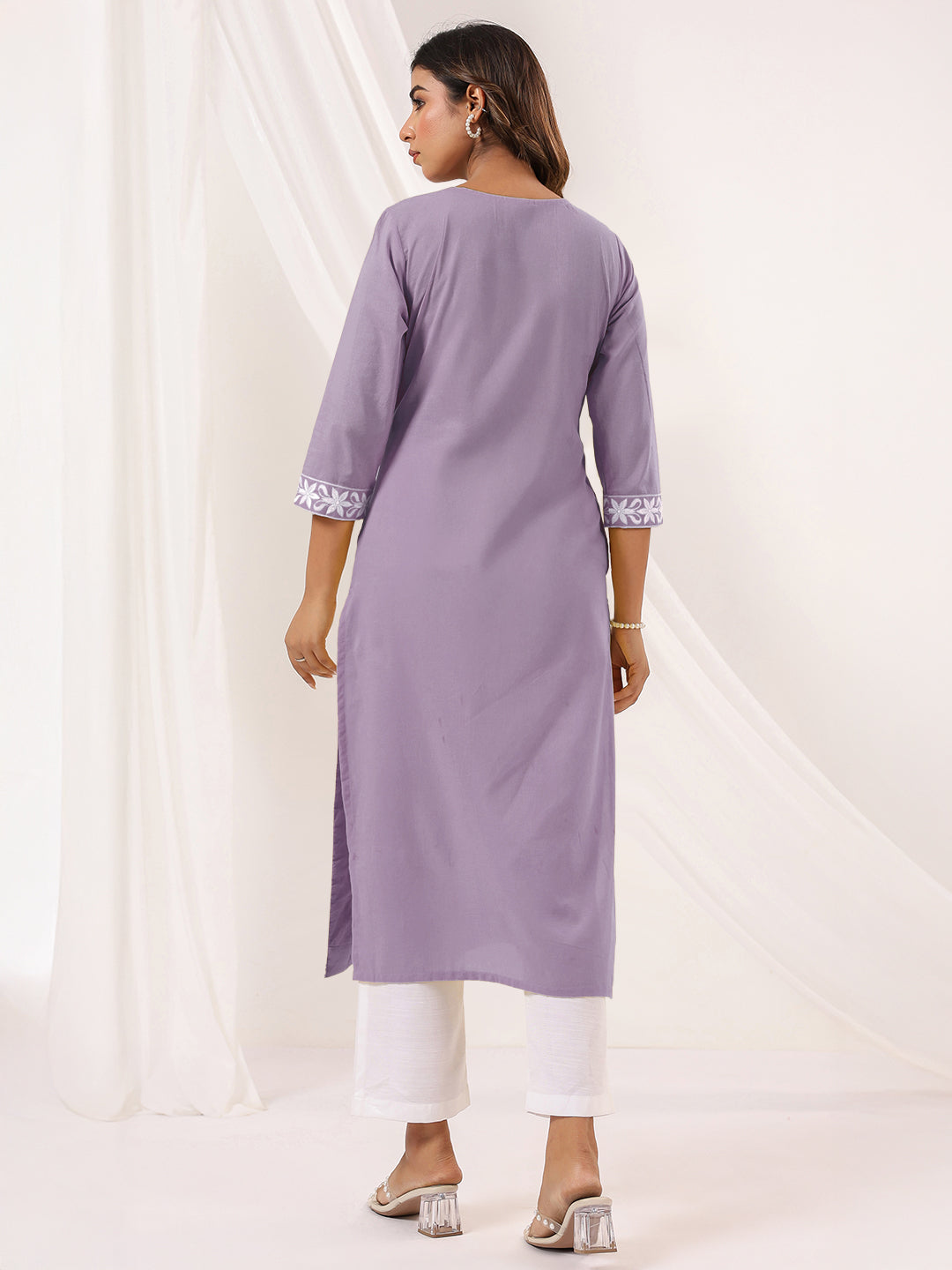 Ninnique Women's Light Purple Pure Cotton Embroidered Straight Kurta