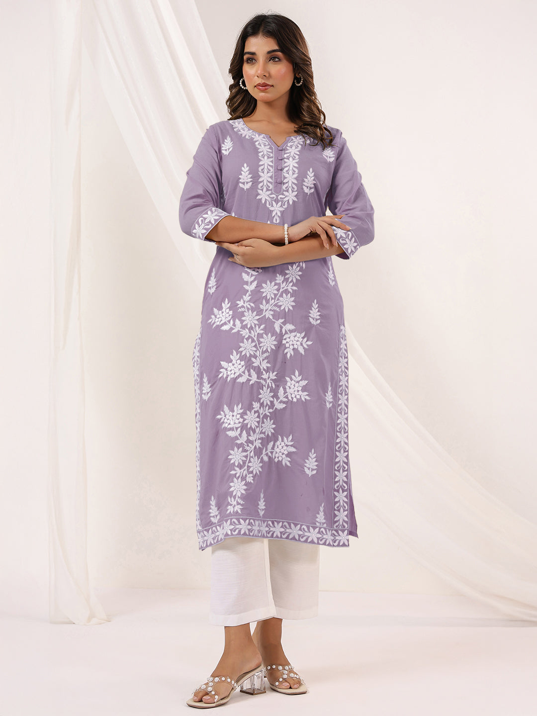 Ninnique Women's Light Purple Pure Cotton Embroidered Straight Kurta