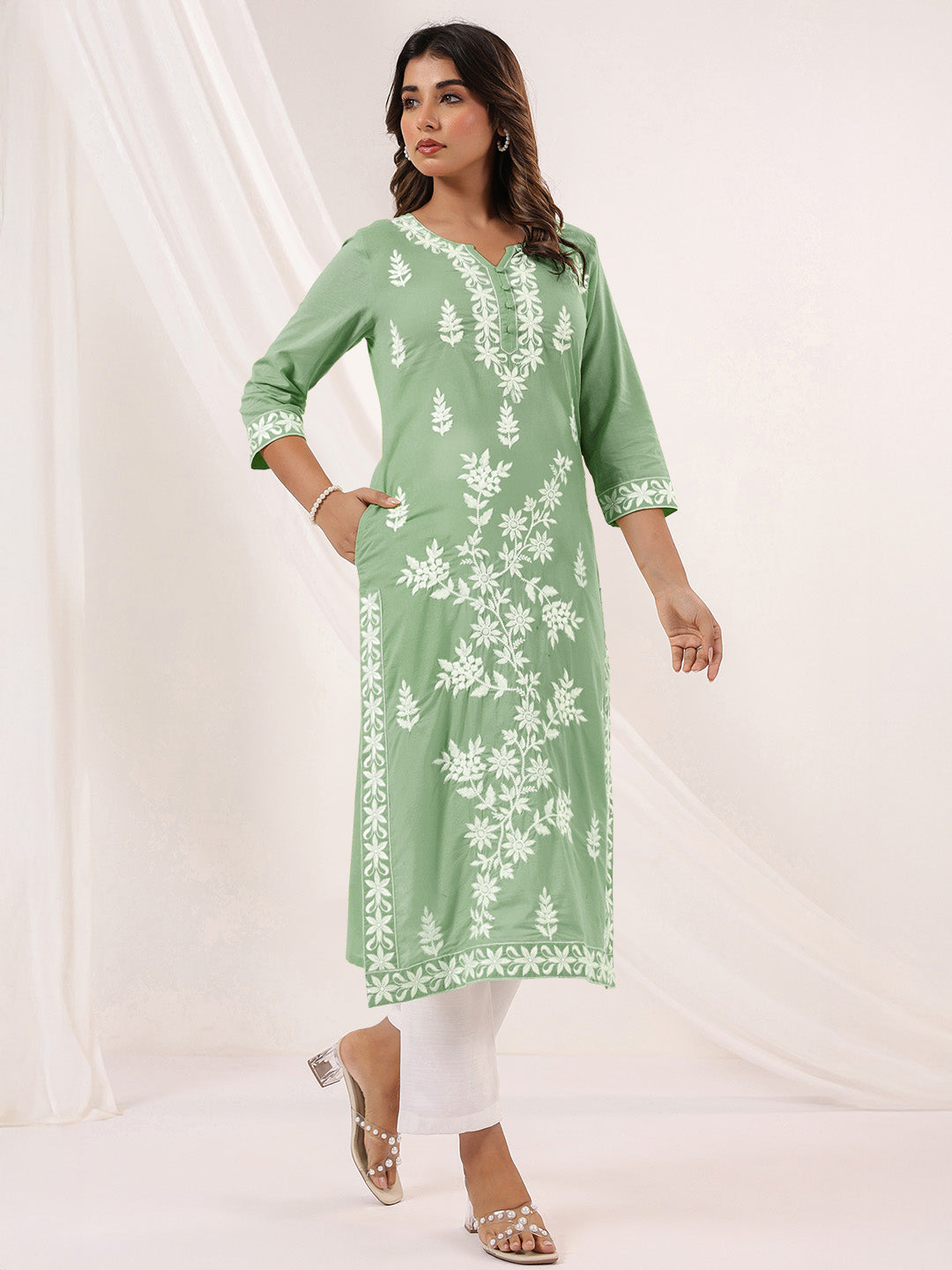 Ninnique Women's Light Green Pure Cotton Embroidered Straight Kurta