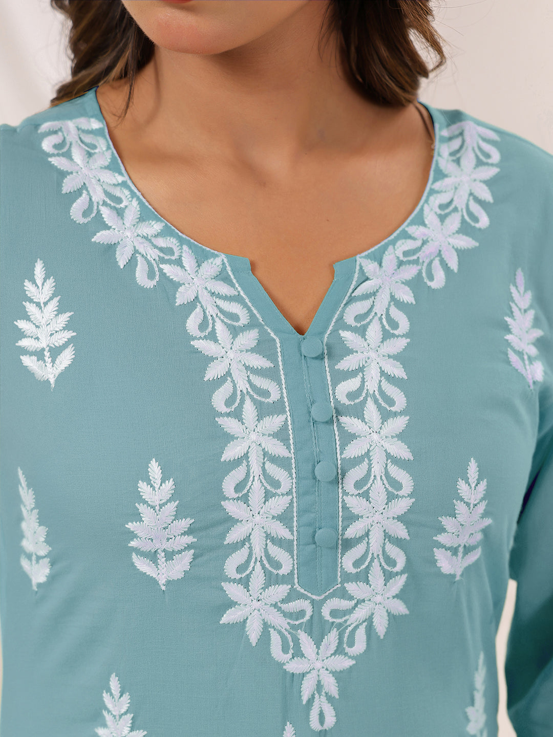Ninnique Women's Light Blue Pure Cotton Embroidered Straight Kurta