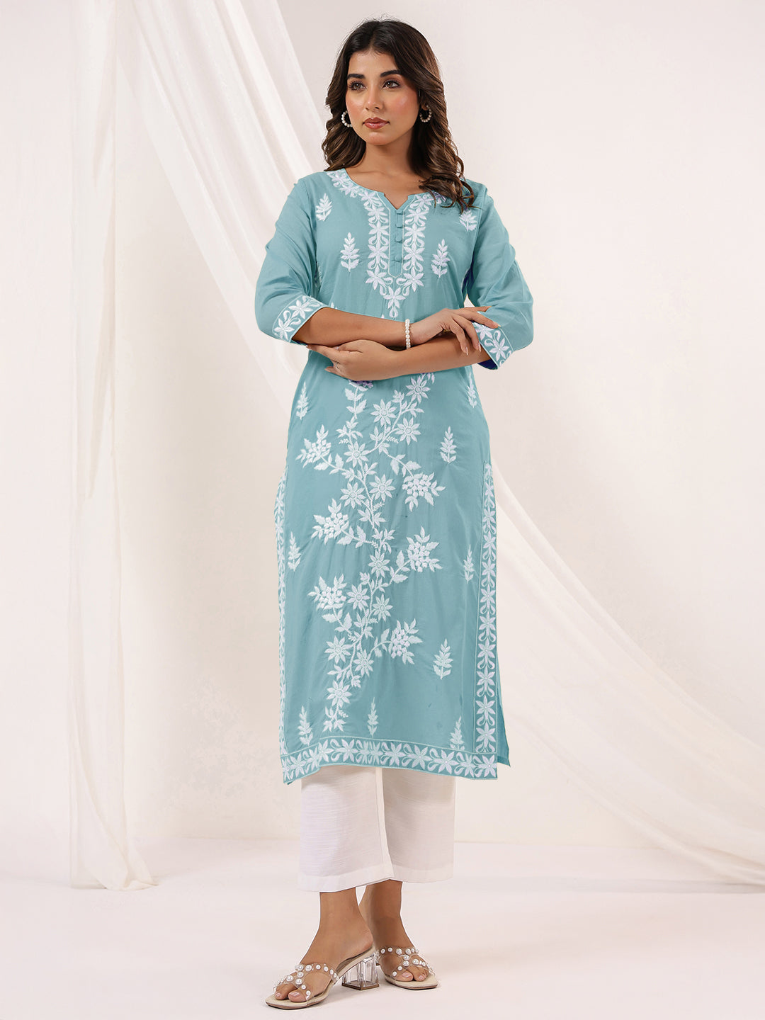 Ninnique Women's Light Blue Pure Cotton Embroidered Straight Kurta