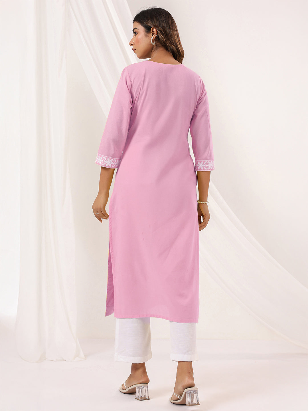 Ninnique Women's Light Pink Pure Cotton Embroidered Straight Kurta