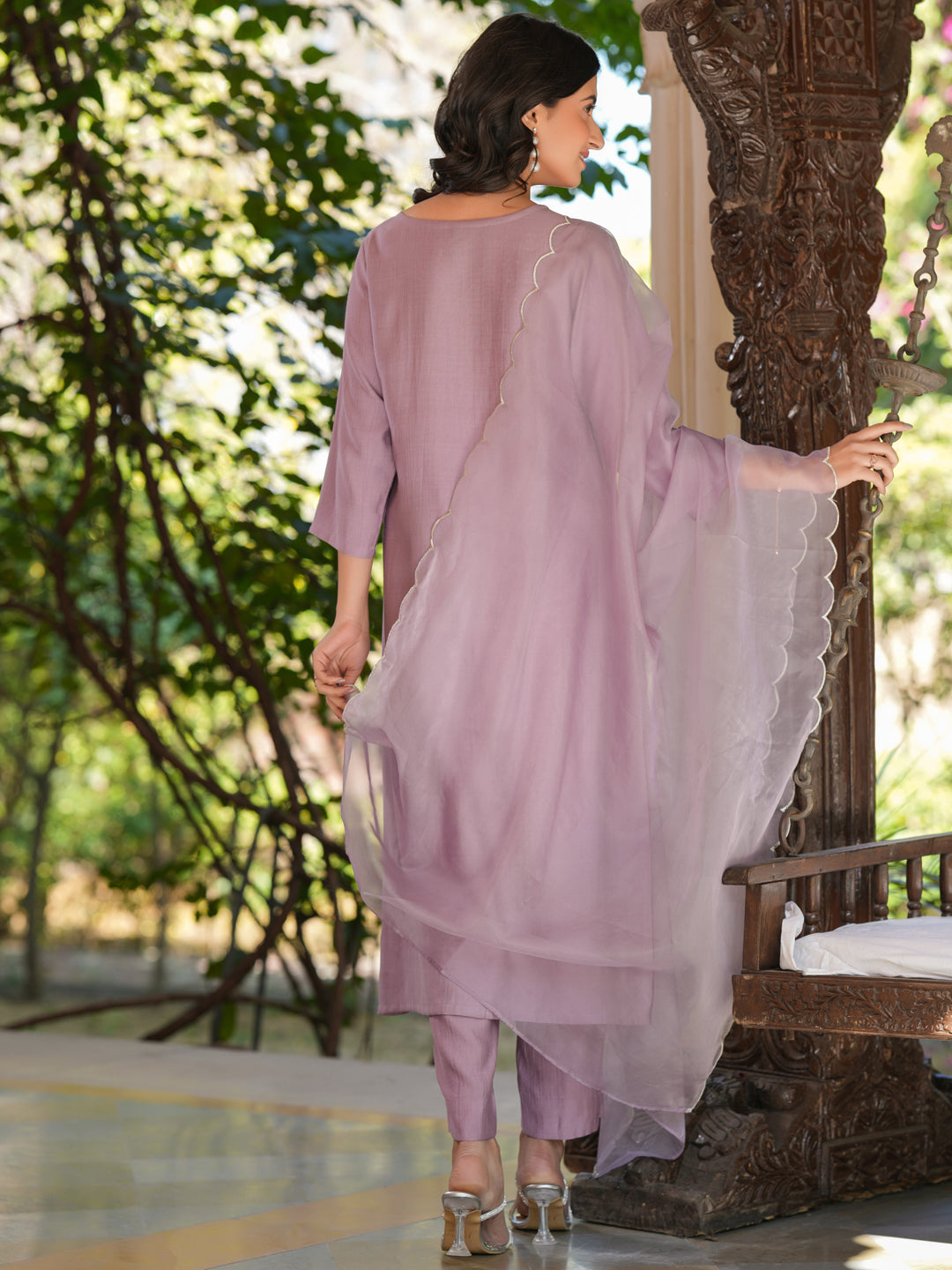 Ninnique Women's Lavender Silk Blend Embroidered Straight Kurta Set