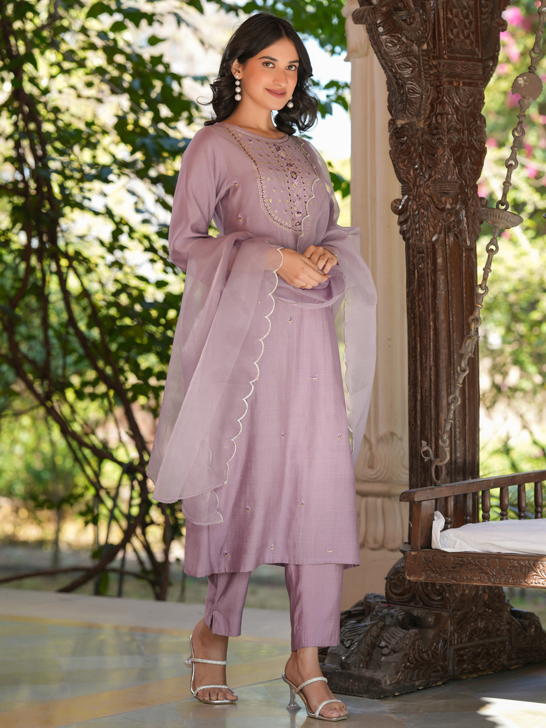 Ninnique Women's Lavender Silk Blend Embroidered Straight Kurta Set