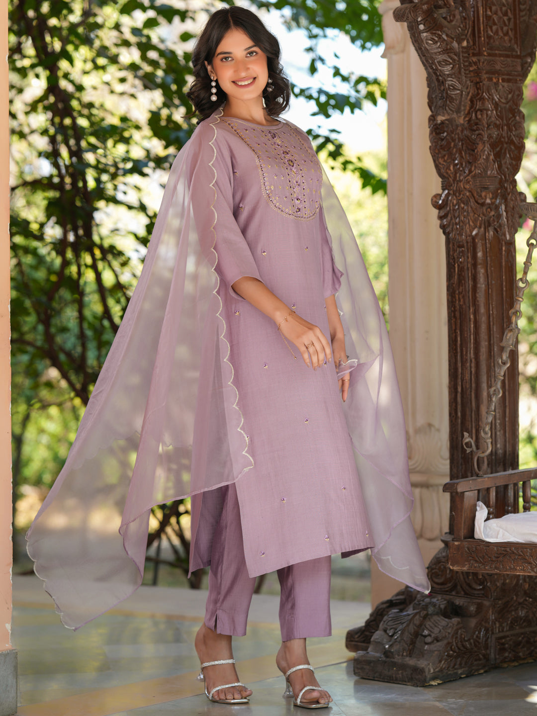 Ninnique Women's Lavender Silk Blend Embroidered Straight Kurta Set
