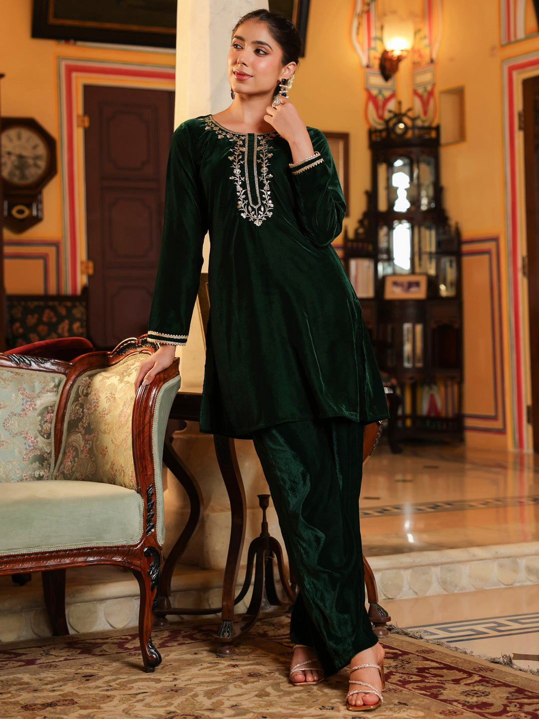 Ninnique Women's Bottle Green Velvet Yoke Embroidered Straight Co-ord Set