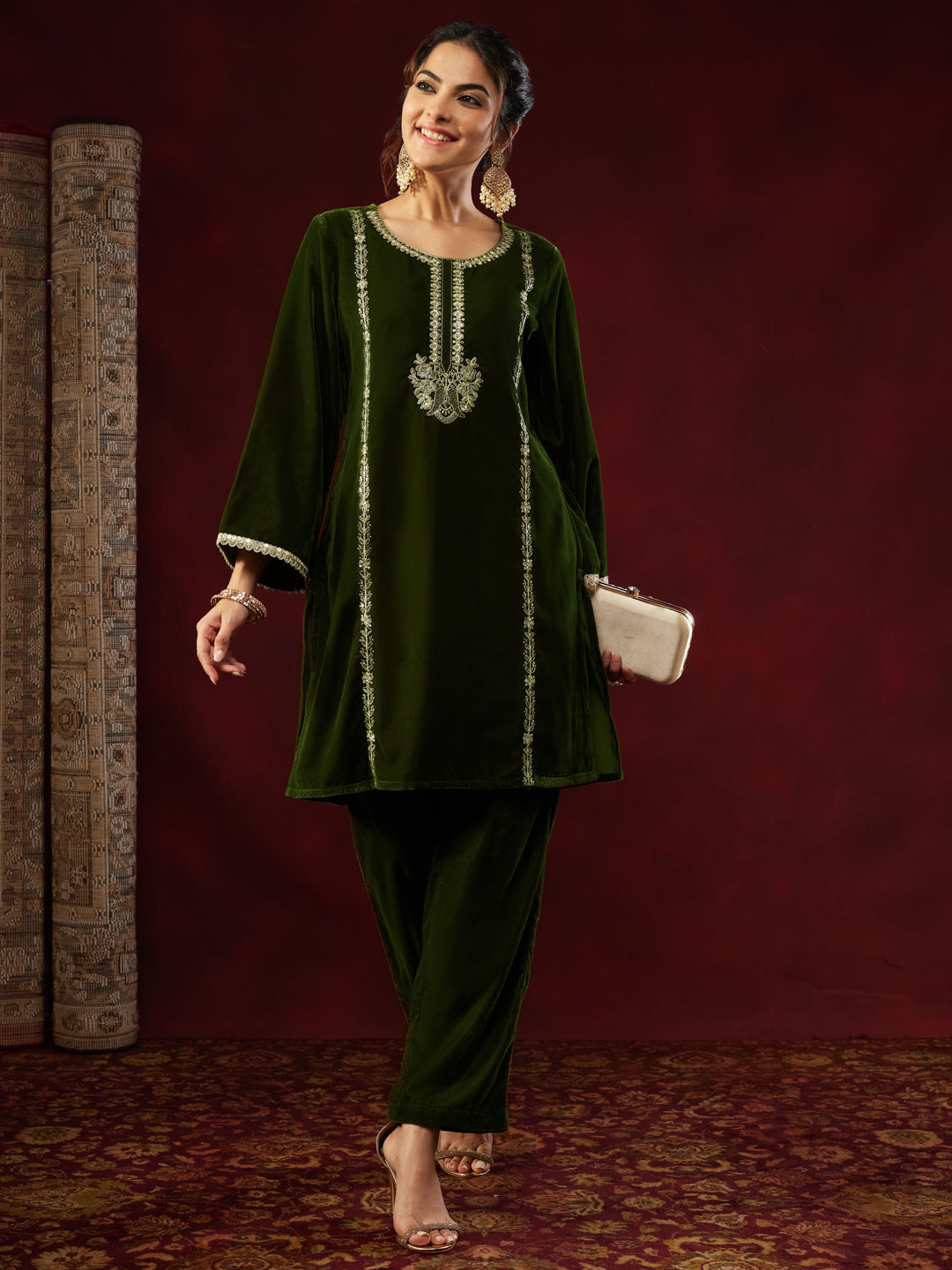 Ninnique Women's Olive Green Velvet Zari Embroidered Straight Co-ord Set