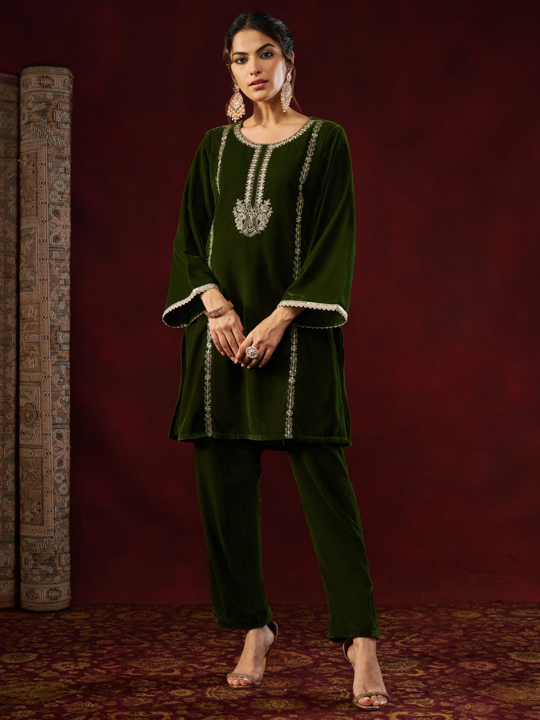 Ninnique Women's Olive Green Velvet Zari Embroidered Straight Co-ord Set