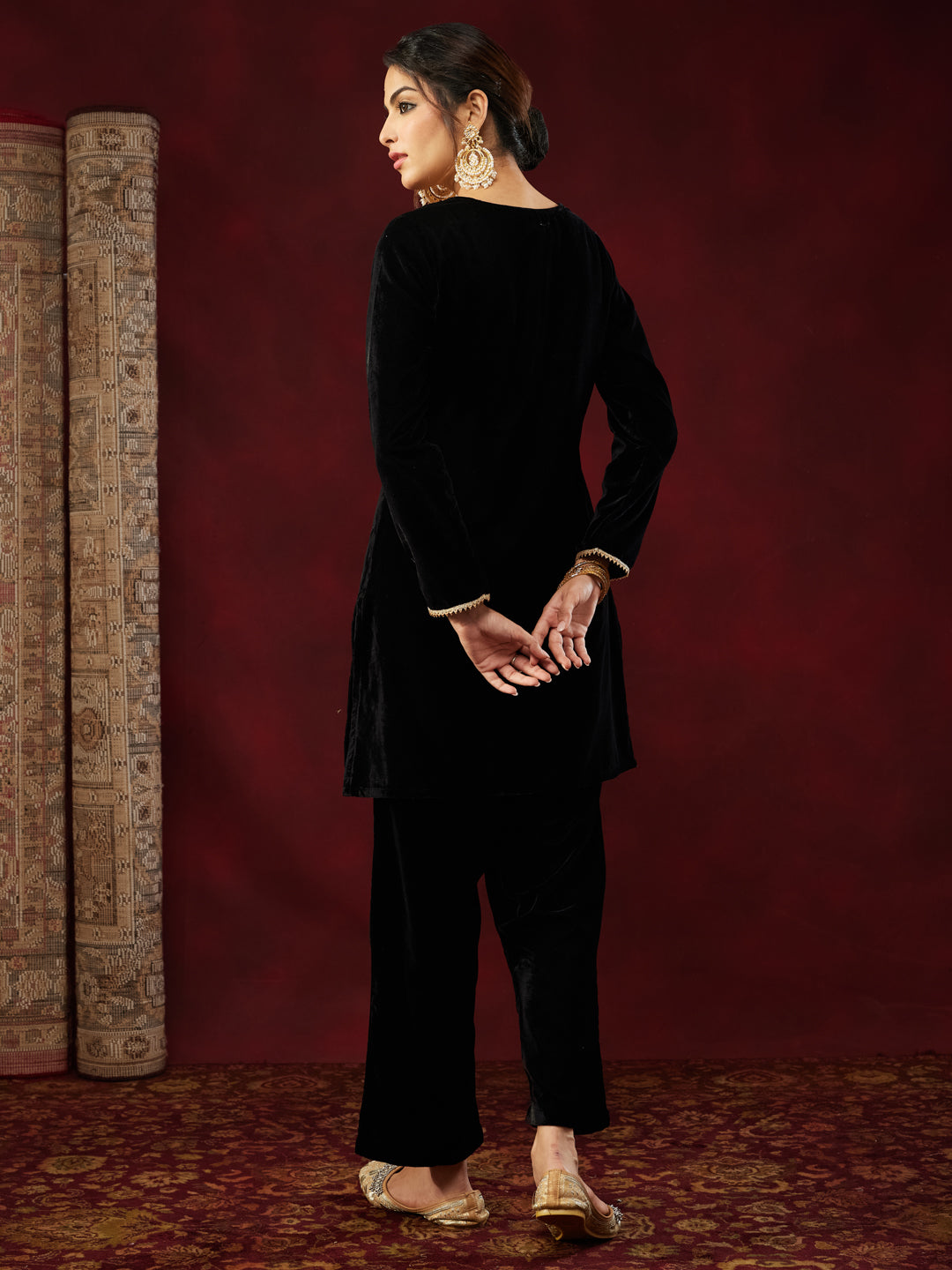 Ninnique Women's Black Velvet Zari Yoke Embroidered Straight Co-ord Set
