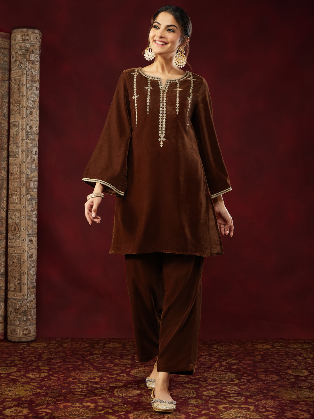 Ninnique Women's Brown Velvet Zari Embroidered Straight Co-ord Set