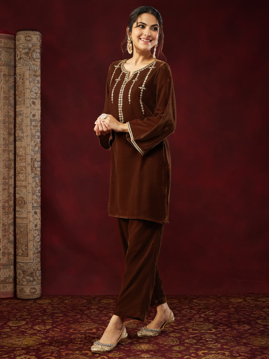 Ninnique Women's Brown Velvet Zari Embroidered Straight Co-ord Set