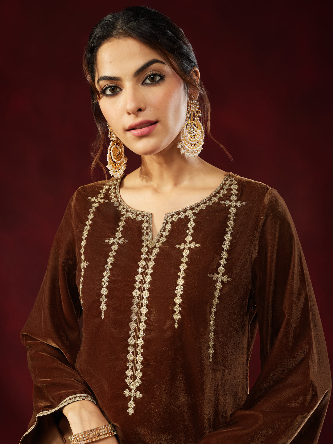 Ninnique Women's Brown Velvet Zari Embroidered Straight Co-ord Set
