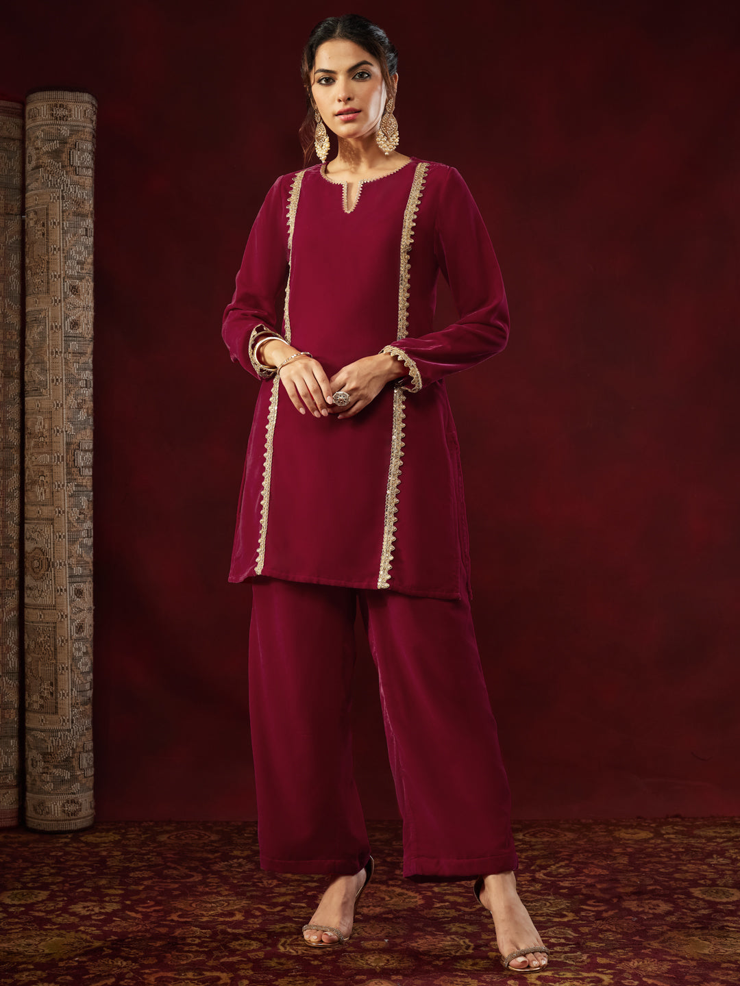 Ninnique Women's Pink Velvet Embellished Straight Co-ord Set
