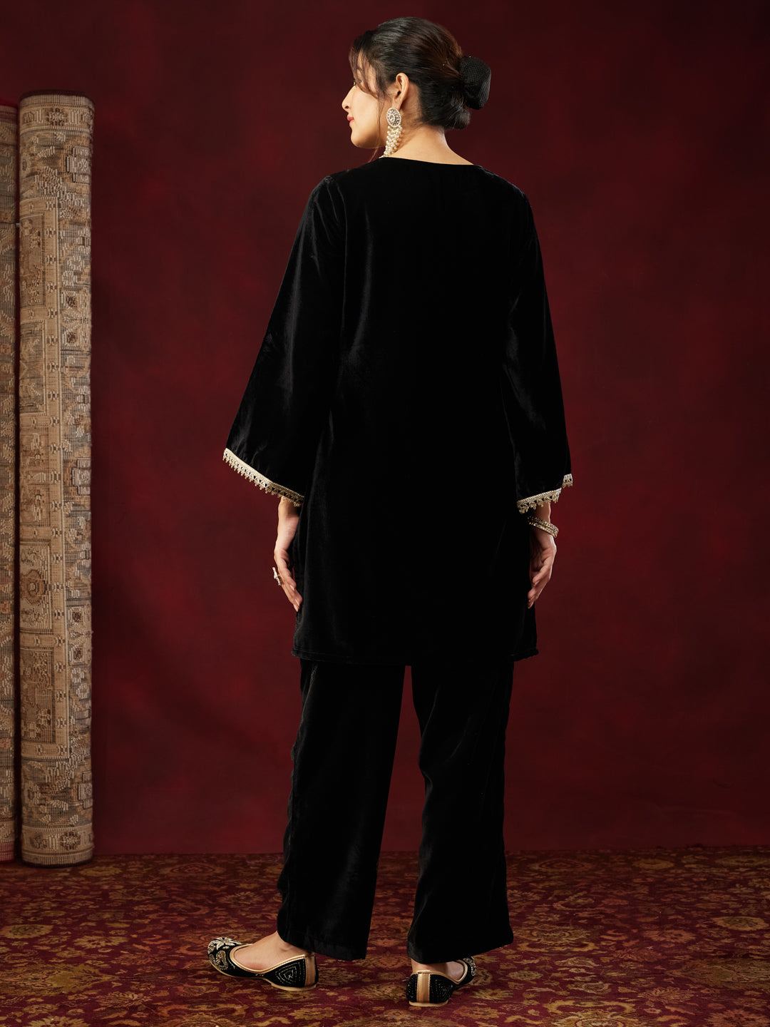 Ninnique Women's Black Velvet Embroidered Straight Co-ord Set