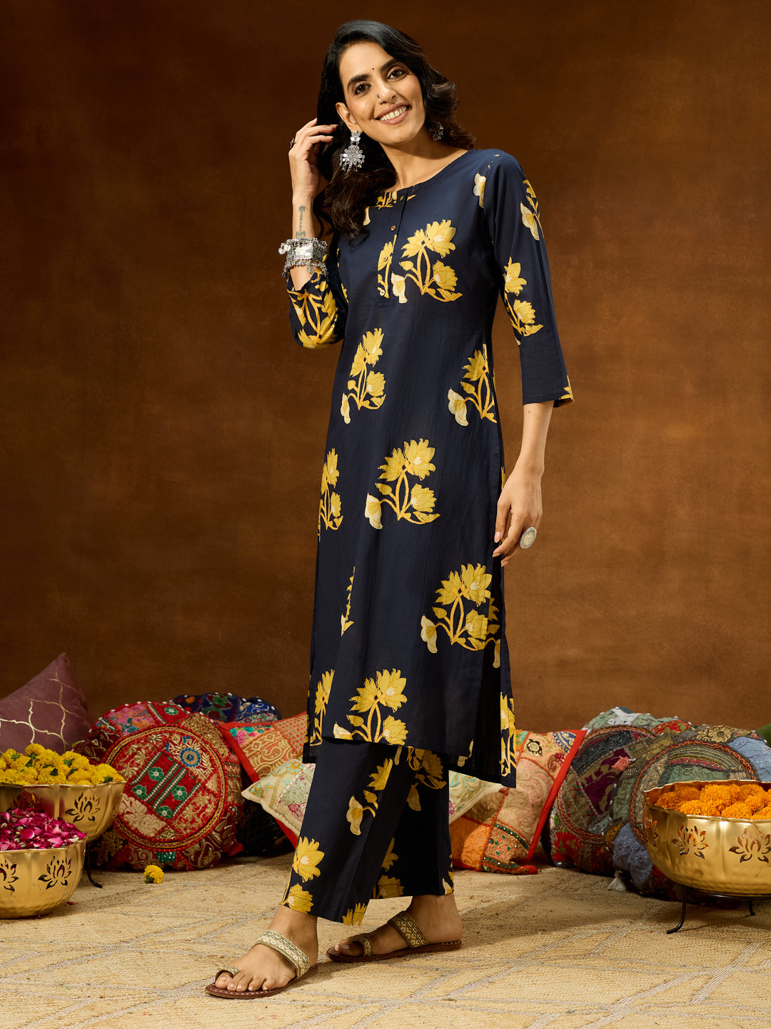 Ninnique Women's Navy Blue Pure Cotton Floral Printed Straight Co-ord Set