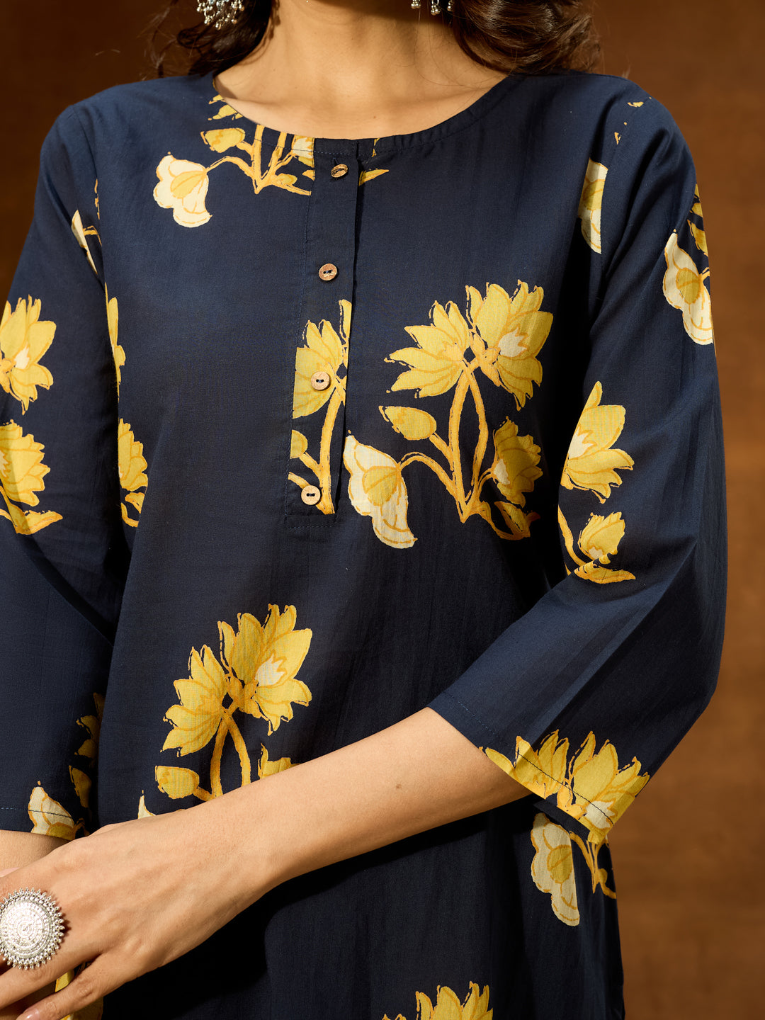 Ninnique Women's Navy Blue Pure Cotton Floral Printed Straight Co-ord Set