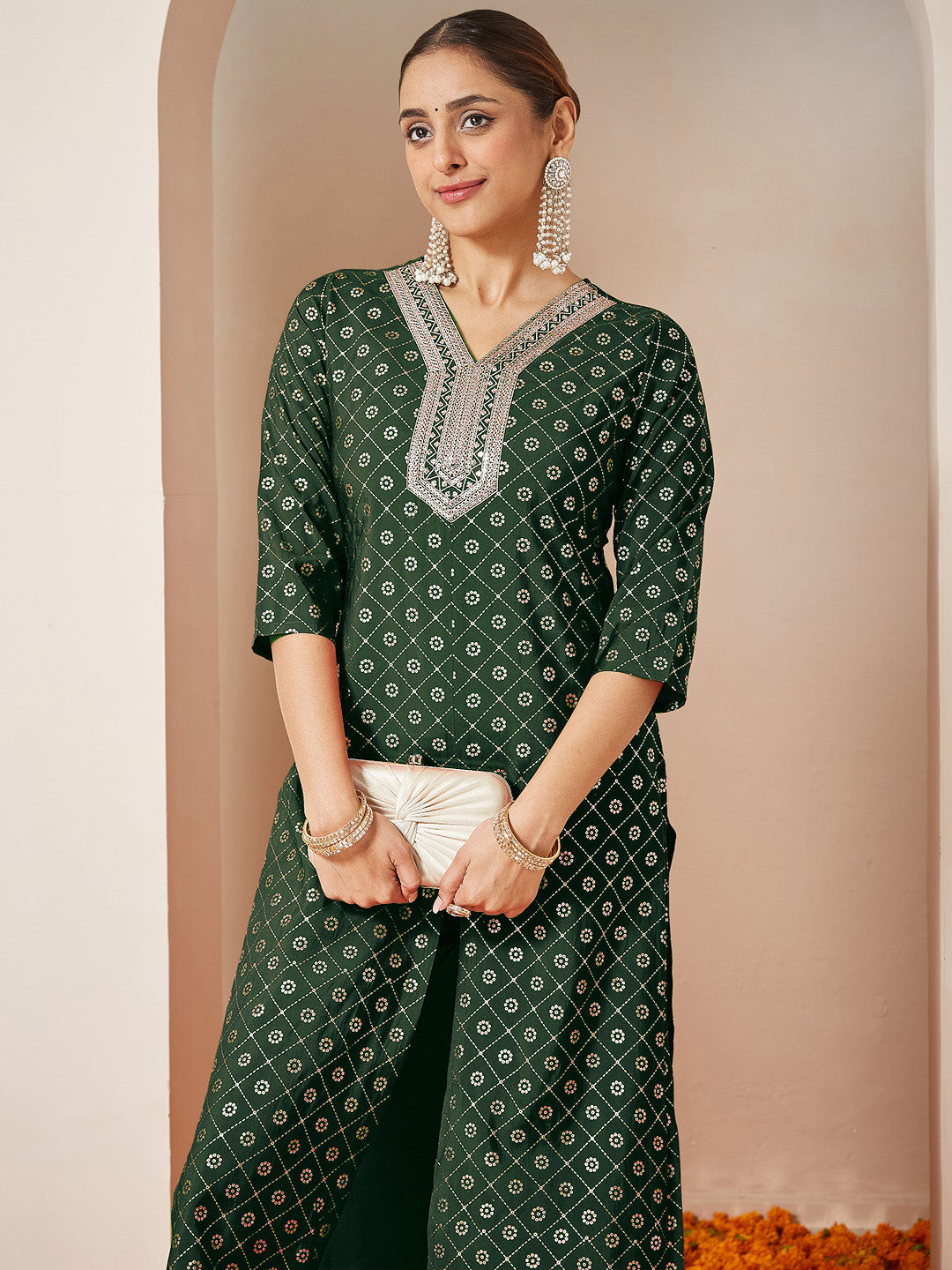 Ninnique Women's Dark Green Silk Blend Yoke Embroidered Straight Front-slit Kurta Pant Set