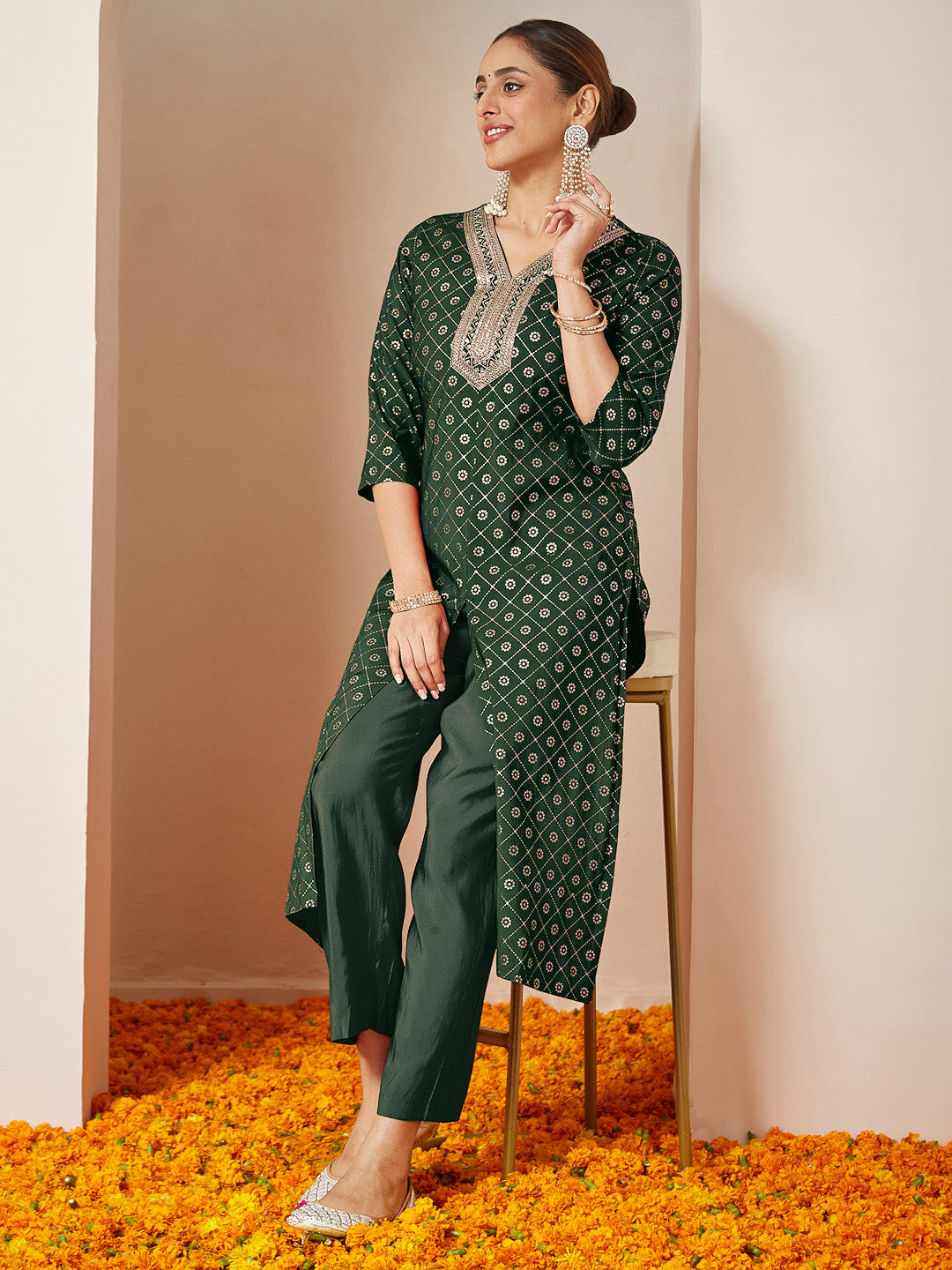 Ninnique Women's Dark Green Silk Blend Yoke Embroidered Straight Front-slit Kurta Pant Set