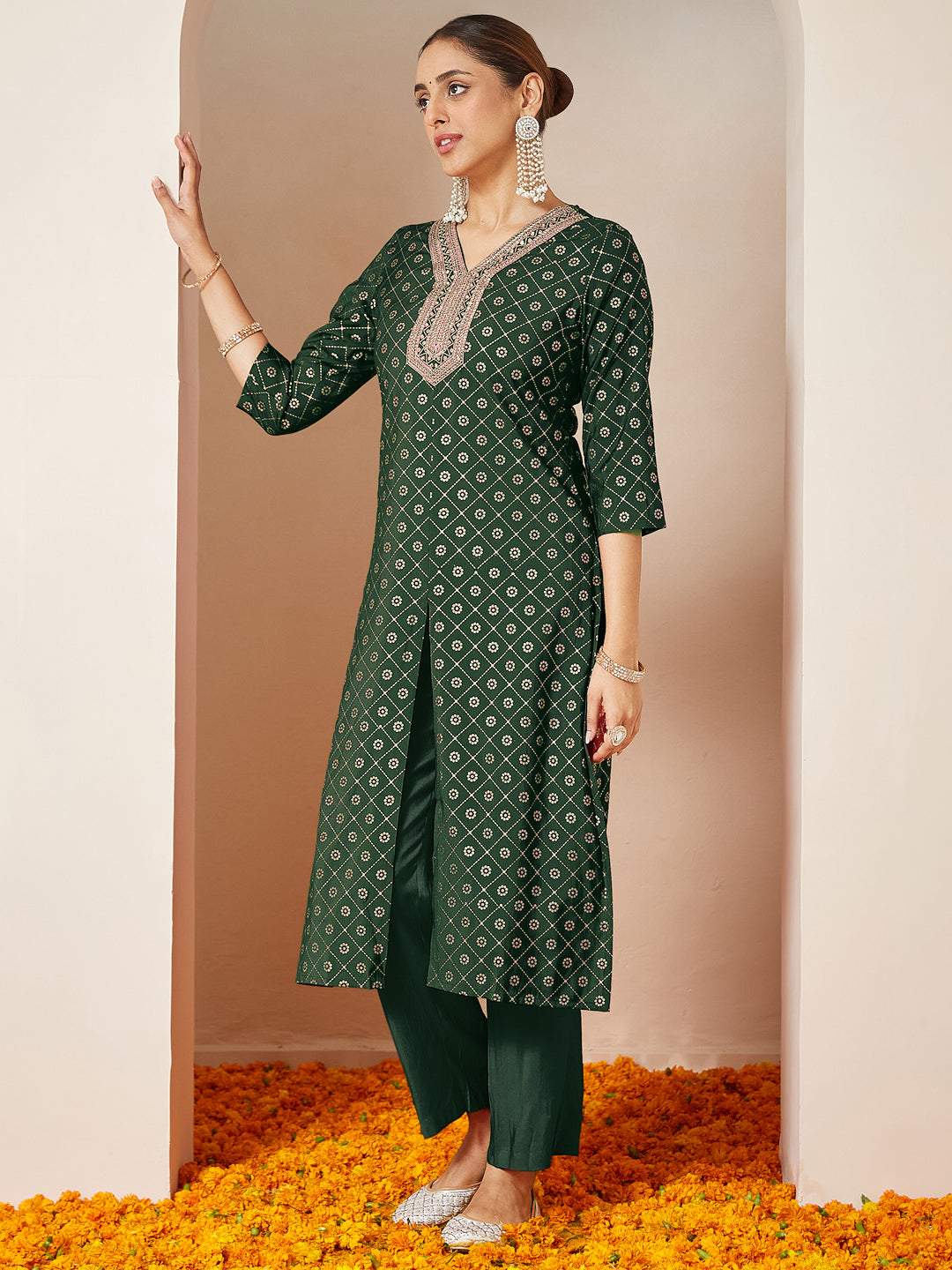 Ninnique Women's Dark Green Silk Blend Yoke Embroidered Straight Front-slit Kurta Pant Set