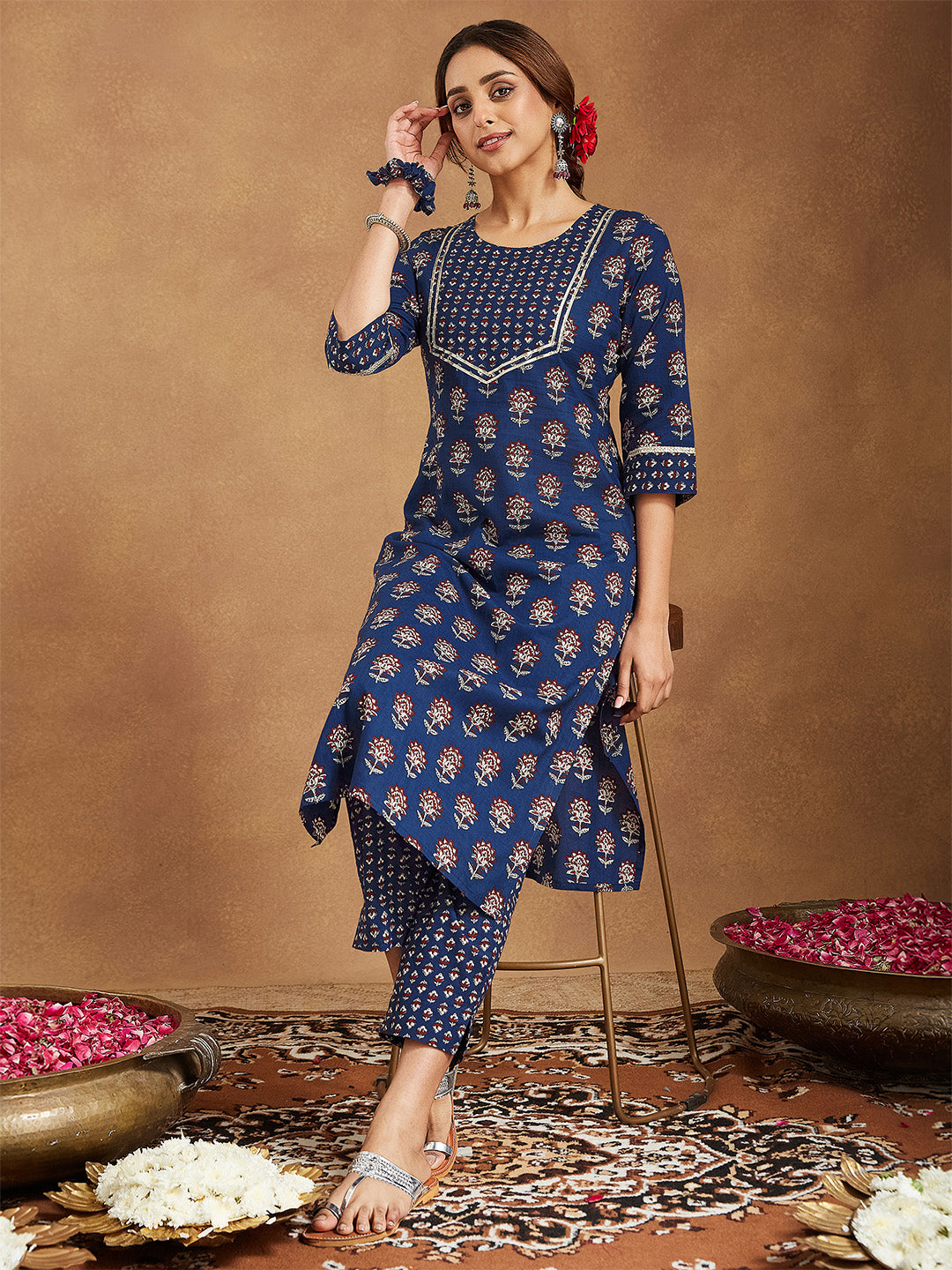 Ninnique Women's Dark Blue Pure Cotton Floral Printed Straight Kurta Pant Set