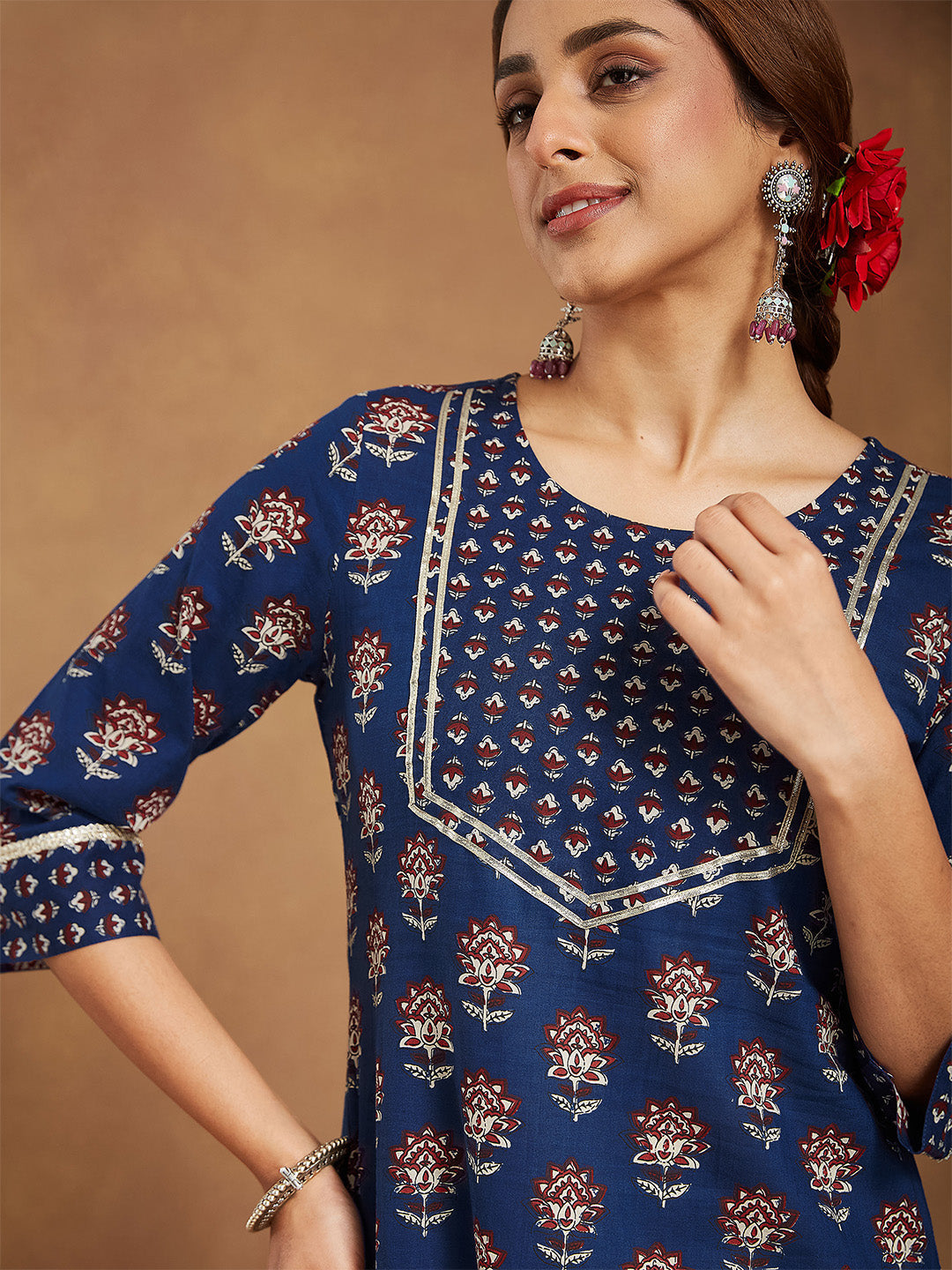 Ninnique Women's Dark Blue Pure Cotton Floral Printed Straight Kurta Pant Set