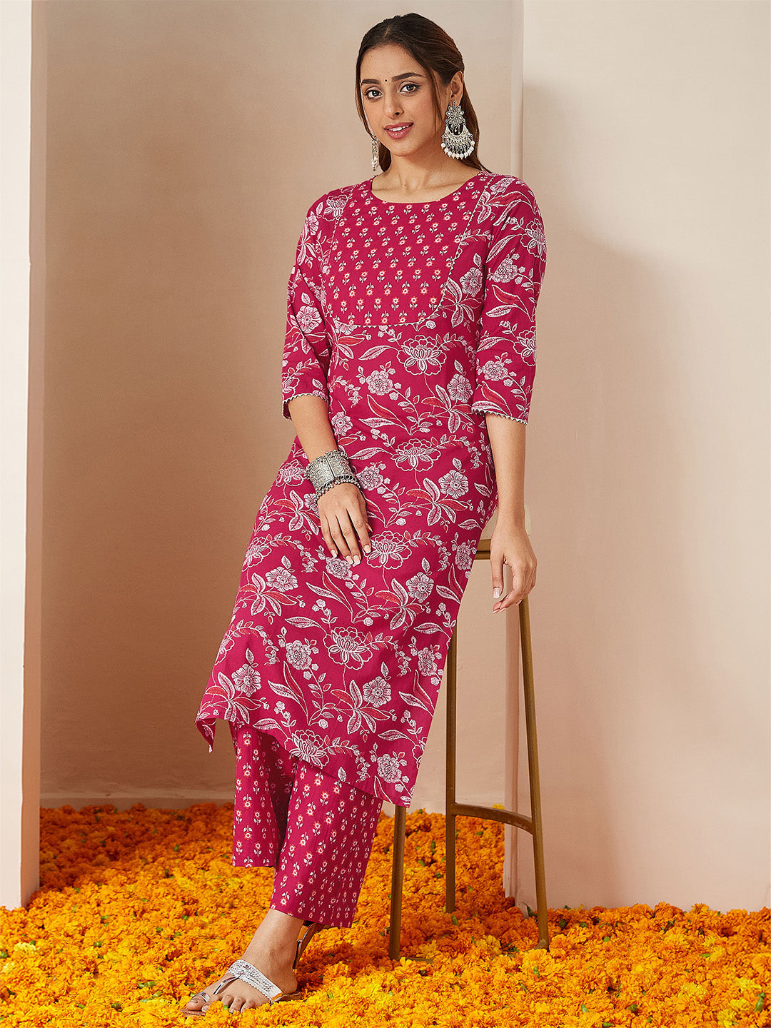 Ninnique Women's Magenta Pink Pure Cotton Floral Printed Straight Kurta Pant Set