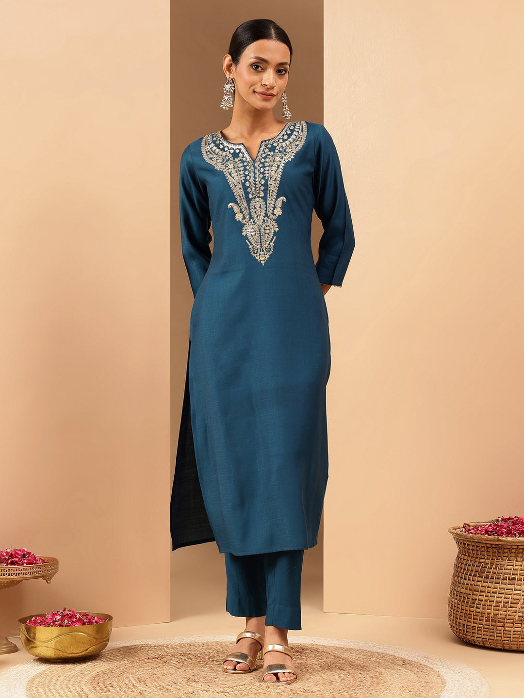 Ninnique Women's Teal Blue Silk Blend Zari Yoke Embroidered Straight Kurta