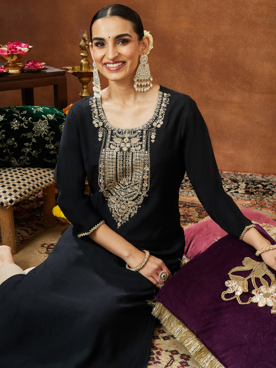 Ninnique Women's Black Silk Blend Zari Yoke Embroidered Straight Kurta