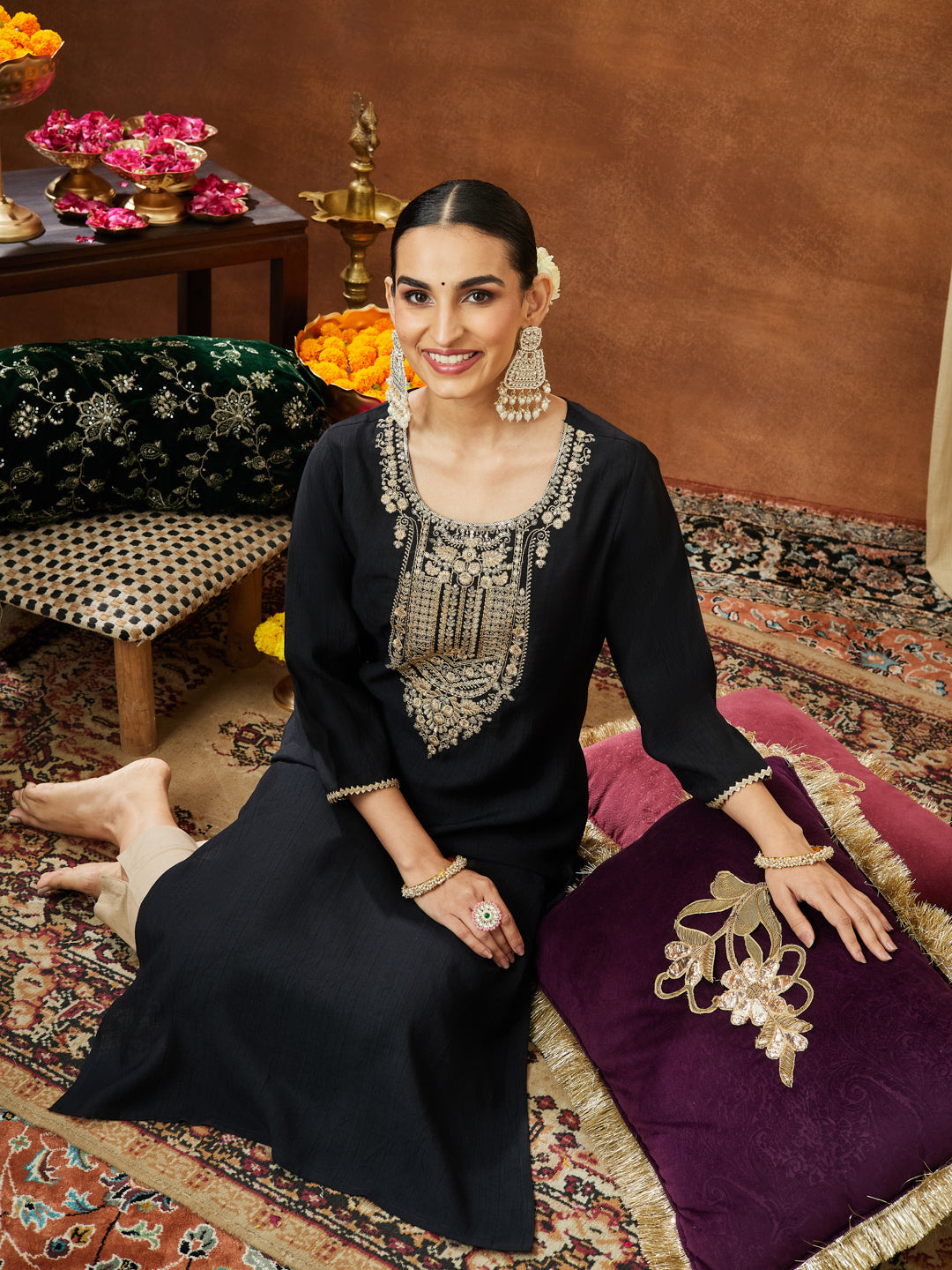 Ninnique Women's Black Silk Blend Zari Yoke Embroidered Straight Kurta