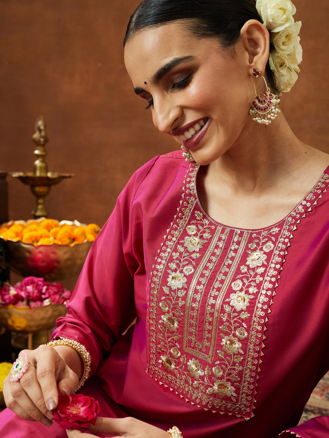 Ninnique Women's Pink Chanderi Silk Zari Yoke Embroidered Straight Kurta