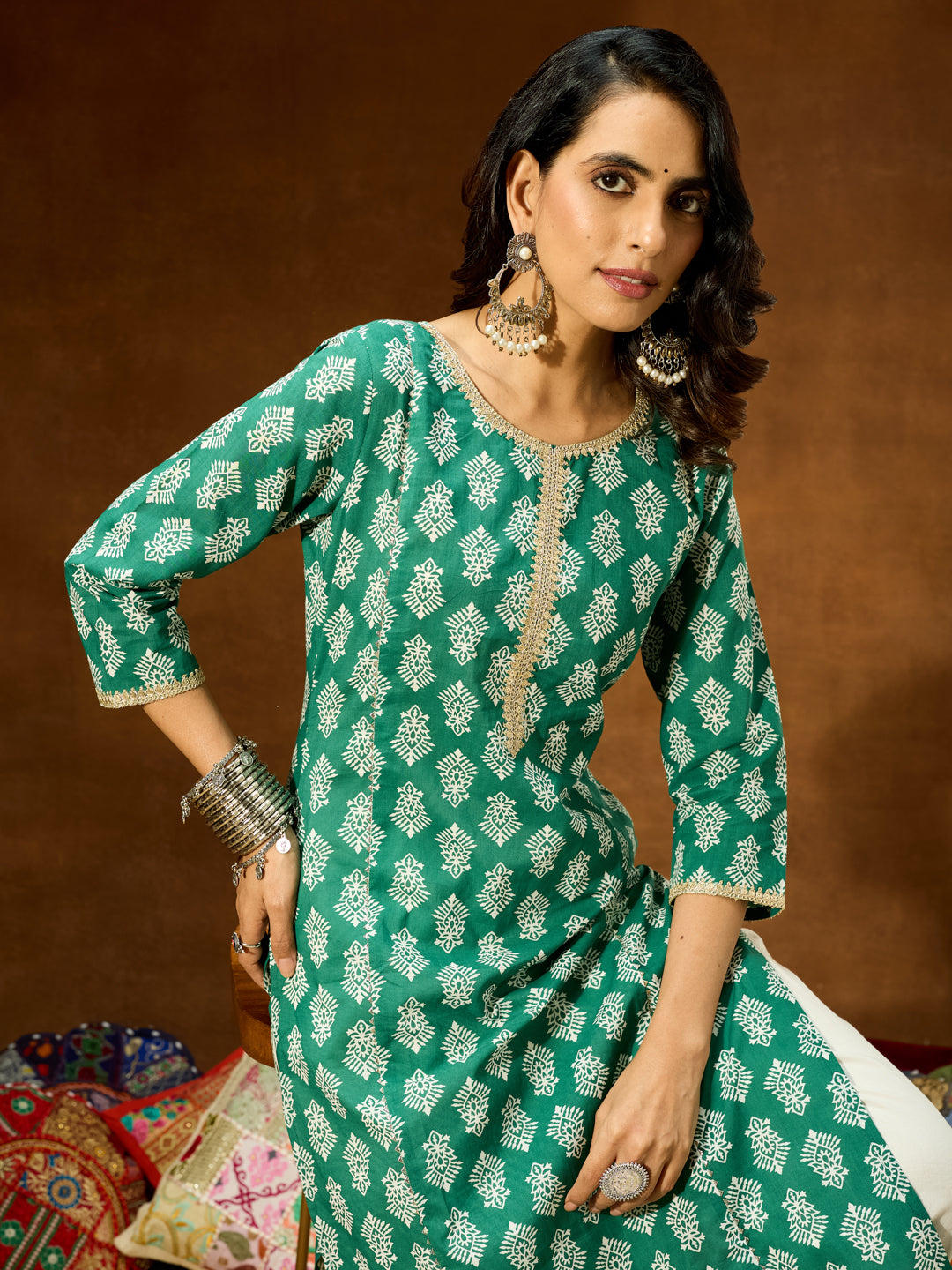 Ninnique Women's Green Pure Cotton Ethnic Motifs Printed Straight Kurta