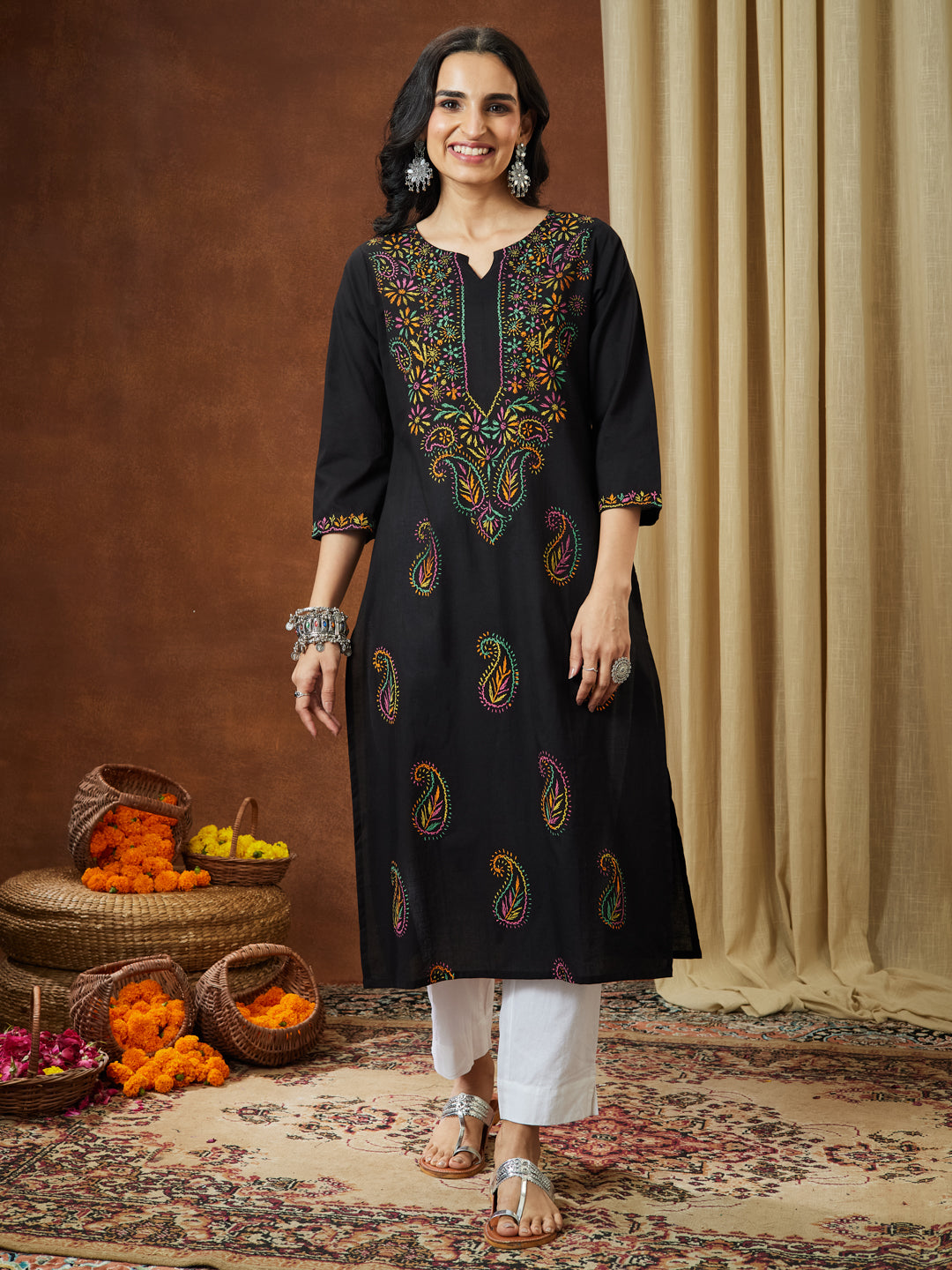 Ninnique Women's Black Pure Cotton Paisley Printed Straight Kurta Set