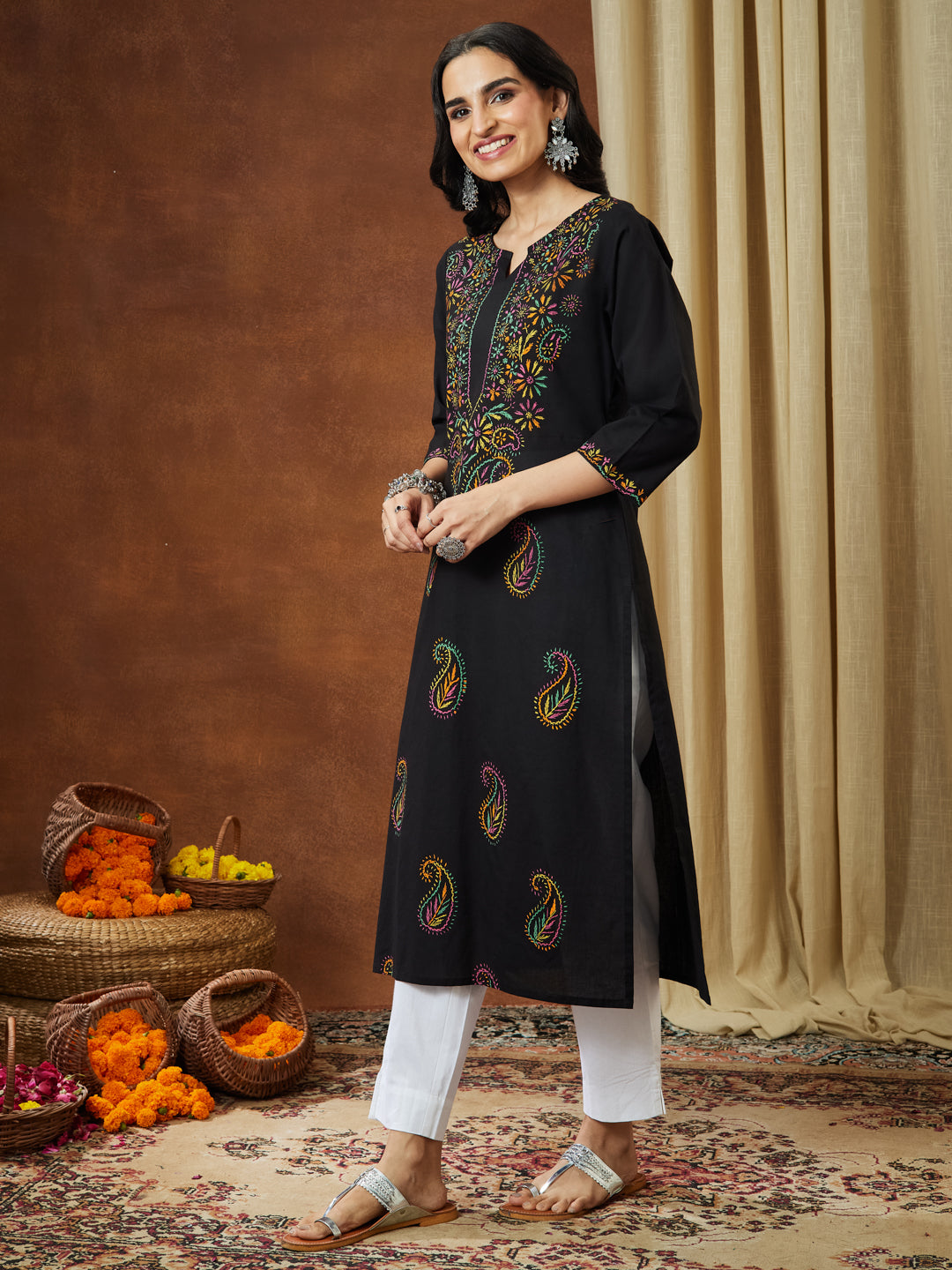 Ninnique Women's Black Pure Cotton Paisley Printed Straight Kurta Set