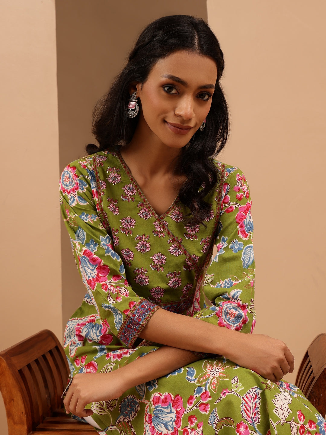 Ninnique Women's Green Pure Cotton Floral Printed Straight Kurta