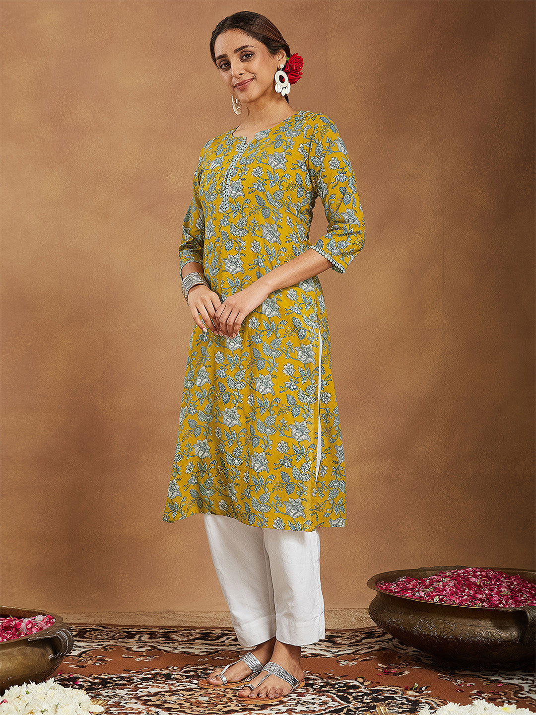 Ninnique Women's Mustard Pure Cotton Floral Printed Straight Kurta