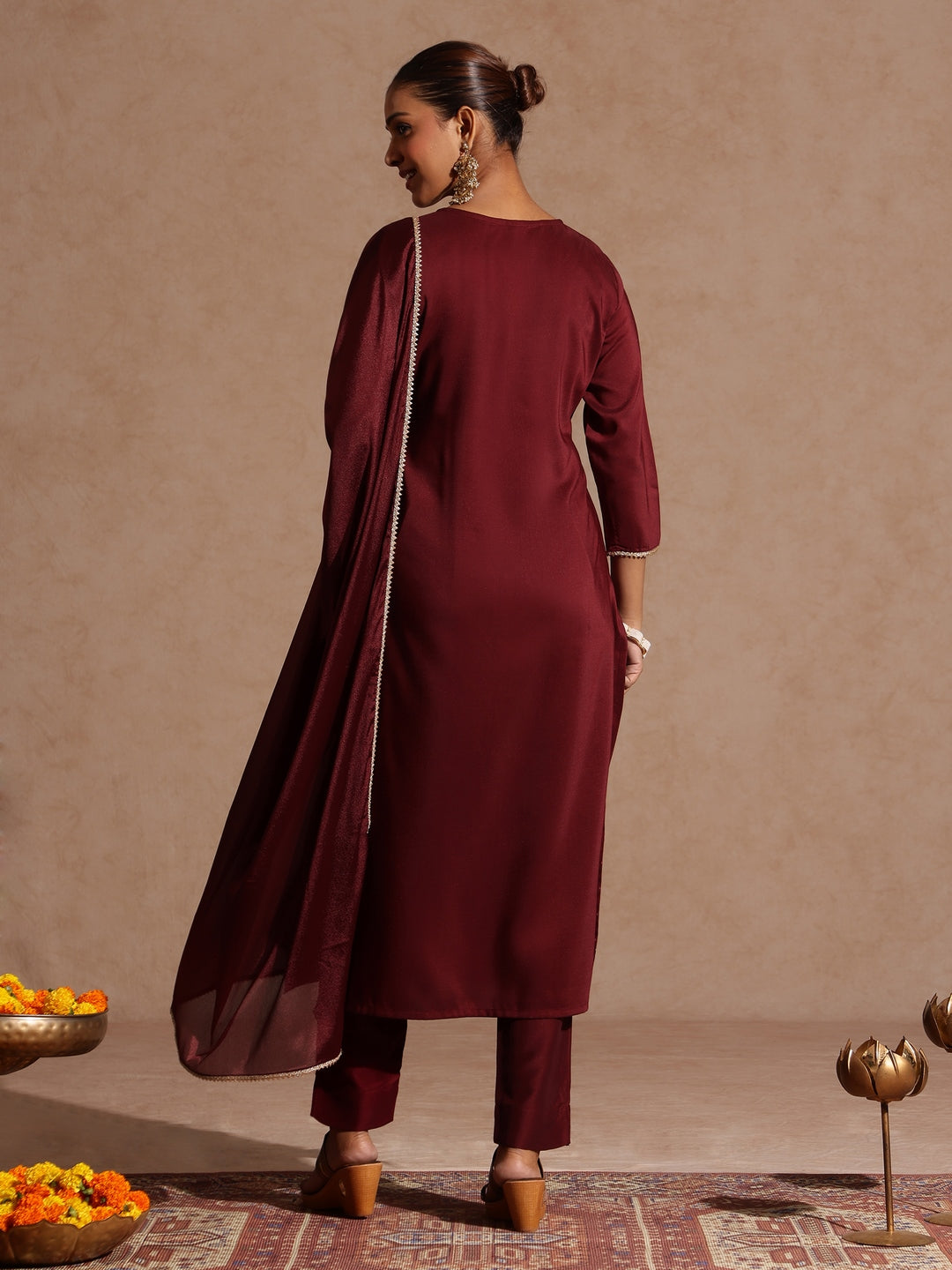 Ninnique Women's Maroon Silk Blend Gold Printed Straight Kurta Set