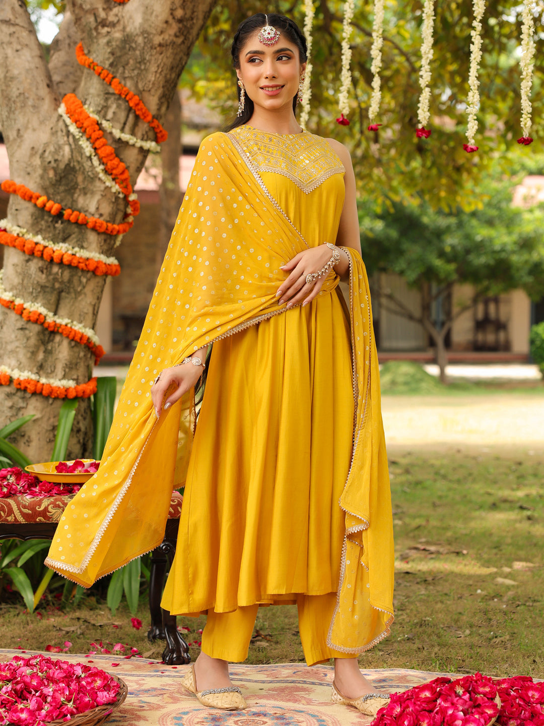 Ninnique Women Yellow Chanderi Silk Embellished Anarkali Kurta Set With Dupatta