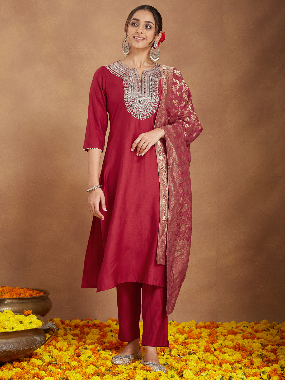 Ninnique Women's Maroon Silk Blend Zari Embroidered Straight Kurta Set