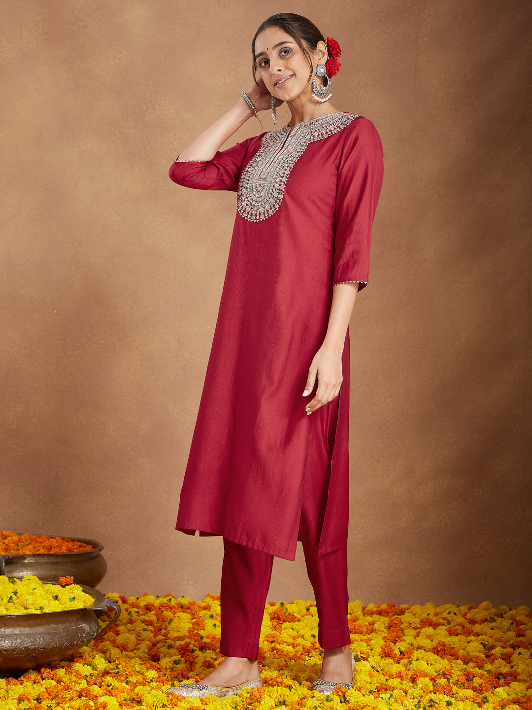 Ninnique Women's Maroon Silk Blend Zari Embroidered Straight Kurta Set