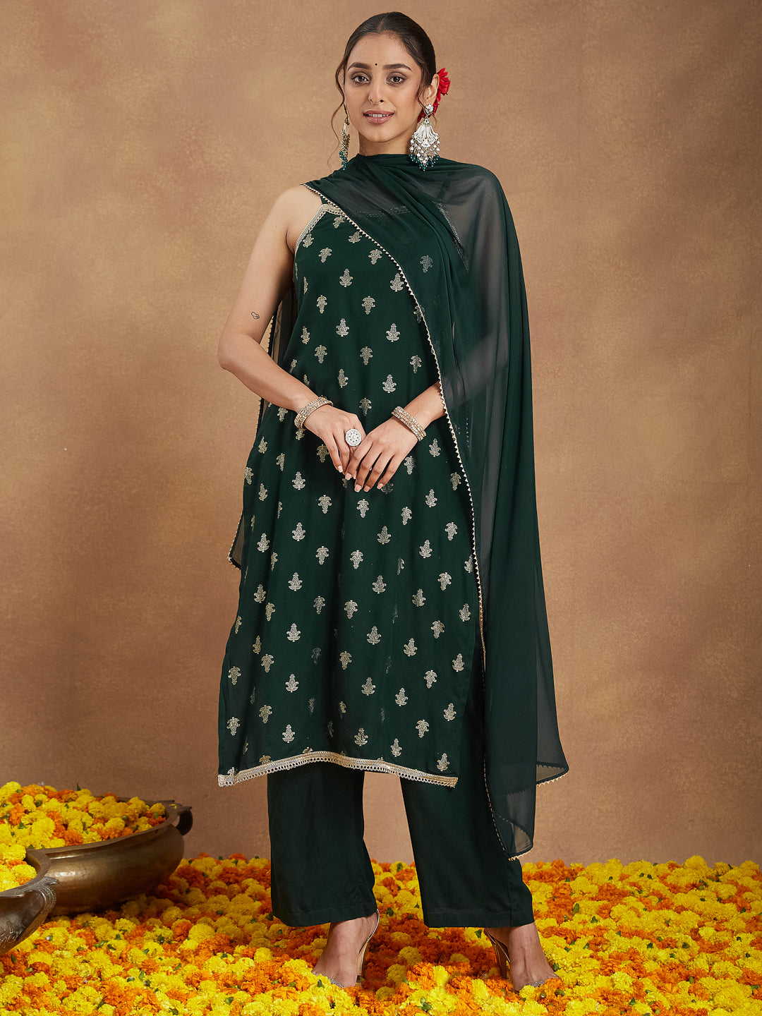 Ninnique Women's Dark Green Rayon Embellished Foil Printed Straight Kurta Set