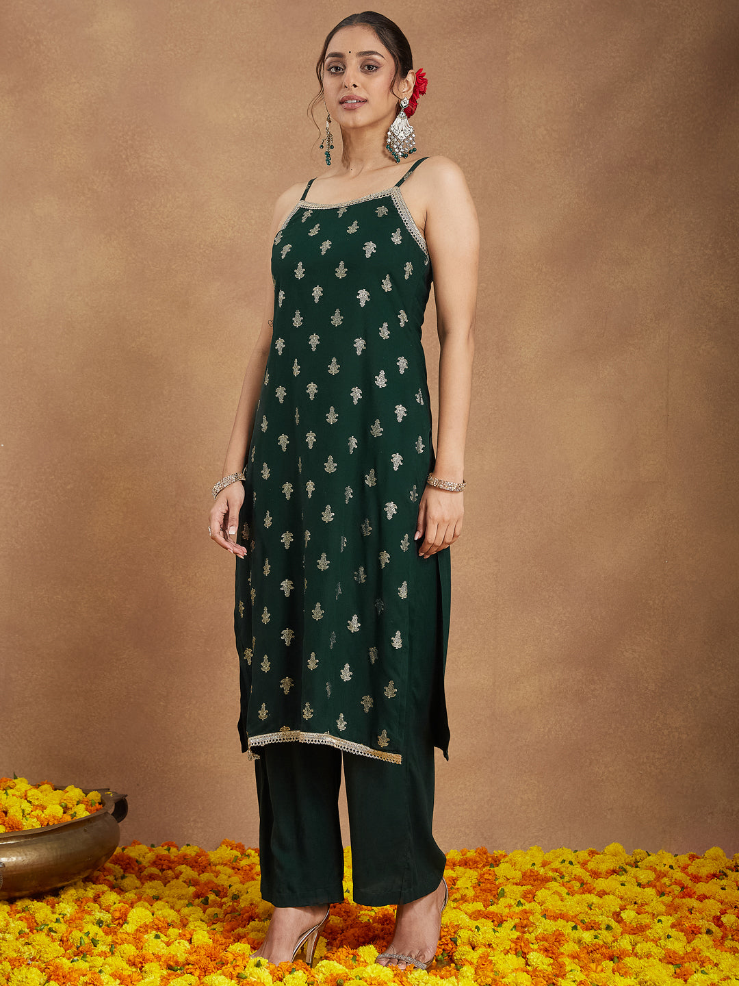 Ninnique Women's Dark Green Rayon Embellished Foil Printed Straight Kurta Set