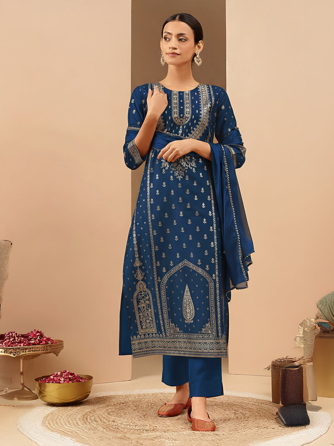 Ninnique Women's Teal Blue Silk Blend Ethnic Gold Printed Straight Kurta Set