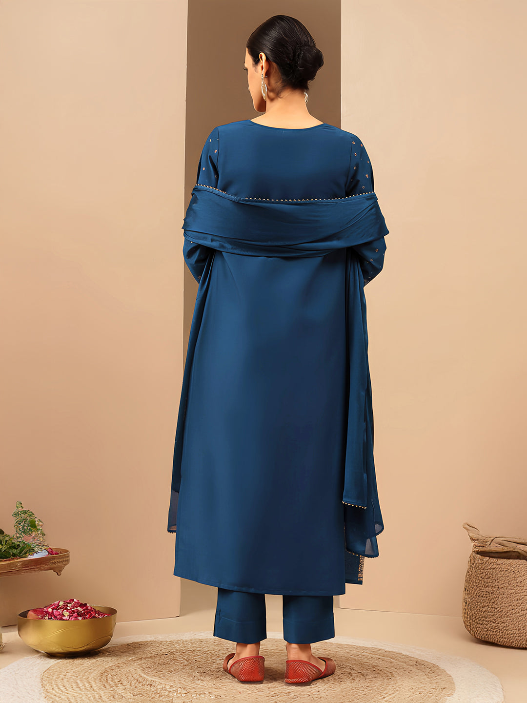 Ninnique Women's Teal Blue Silk Blend Ethnic Gold Printed Straight Kurta Set