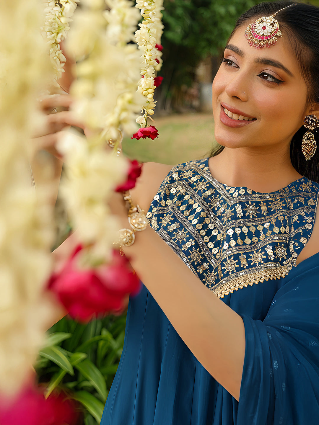 Ninnique Women Teal Blue Chanderi Silk Embellished Anarkali Kurta Set With Dupatta