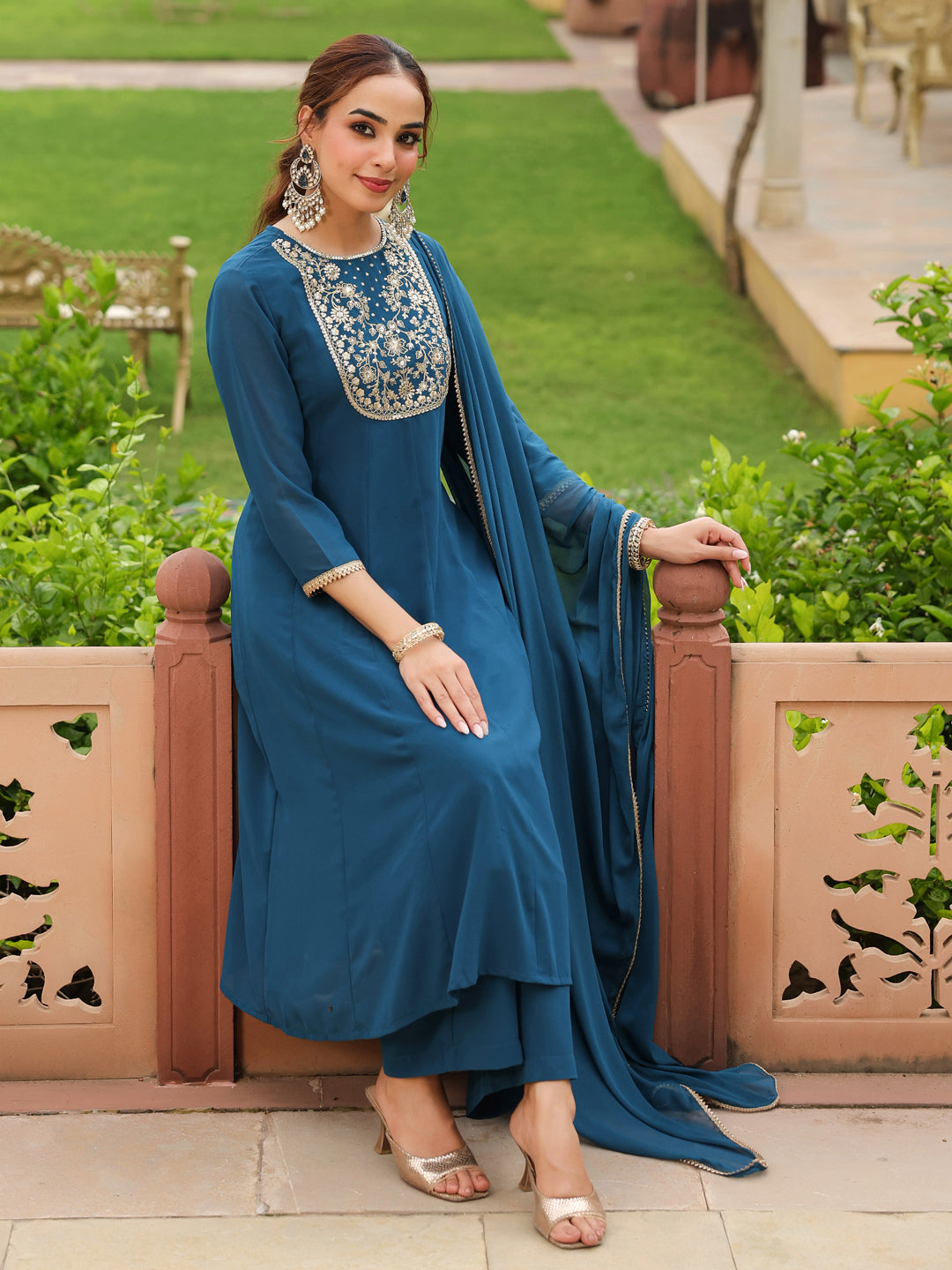 Ninnique Women's Teal Georgette Zari Yoke Embroidered Anarkali Kurta Set With Dupatta