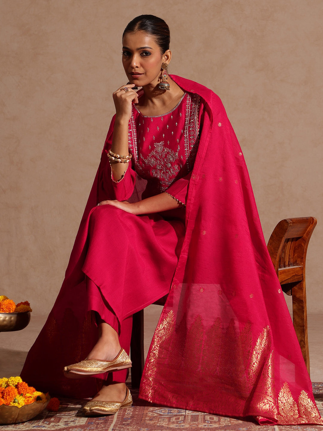 Ninnique Women's Pink Silk Blend Zari Yoke Embroidered Straight Kurta Set