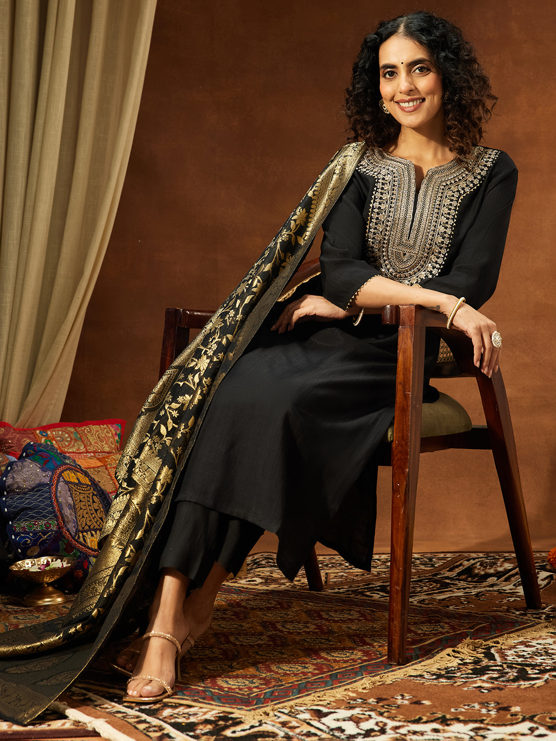 Ninnique Women's Black Silk Blend Yoke Embroidered Straight Kurta Set